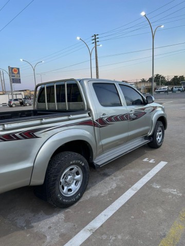 Venda TOYOTA HILUX