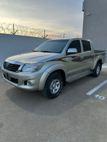 Venda TOYOTA HILUX