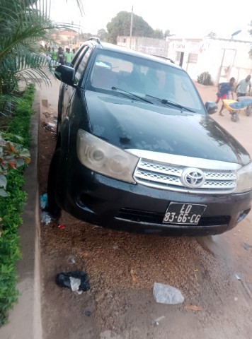 Venda Toyota Fortuner a venda