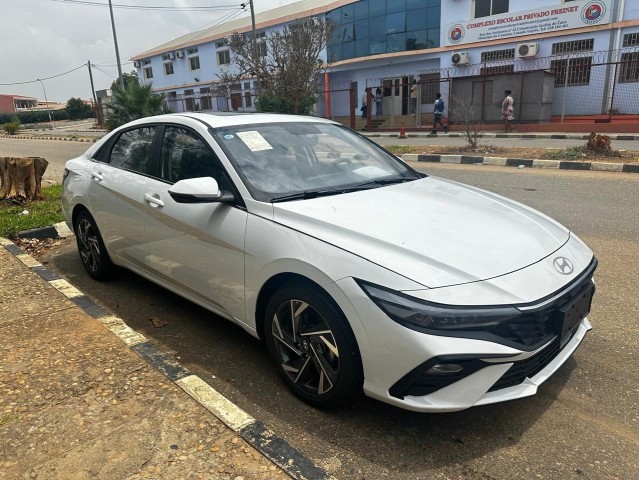 Venda Hyundai Elantra 2025