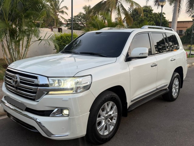 Venda TOYOTA LAND CRUISER VX V8 ORIGINAL