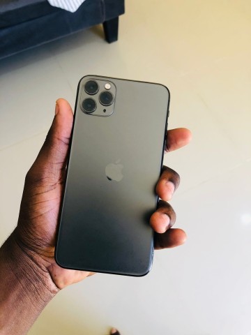 Venda IPHONE 11 PRO MAX 64GB