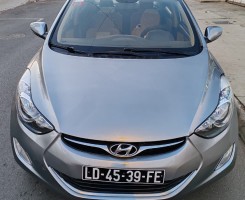 A venda HYUNDAI ELANTRA SÉRIE F
