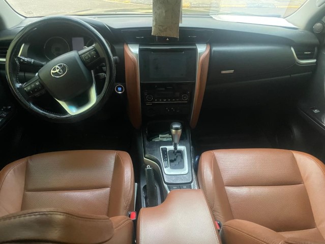 Venda TOYOTA FORTUNER