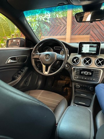 Venda MERCEDES-BENZ CLA C117 LIMPO