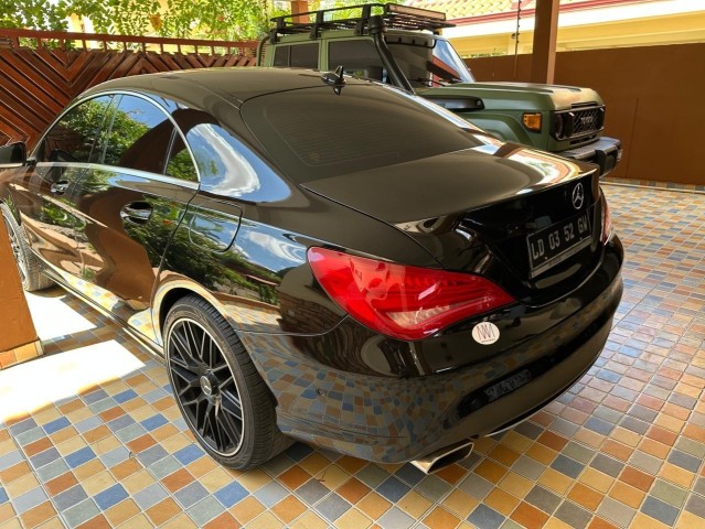 Venda MERCEDES-BENZ CLA C117 LIMPO