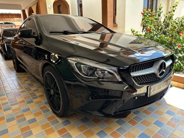 Venda MERCEDES-BENZ CLA C117 LIMPO