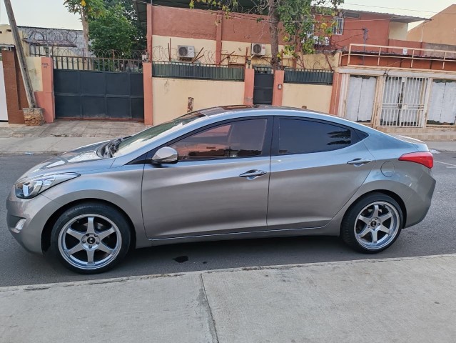 Venda HYUNDAI ELANTRA SÉRIE F