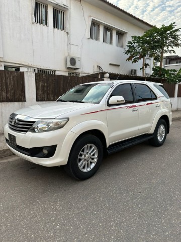Venda TOYOTA FORTUNER