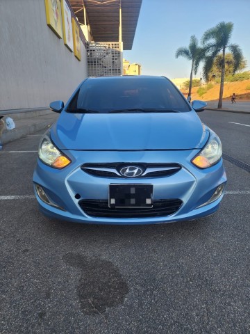 Venda HYUNDAI ACCENT