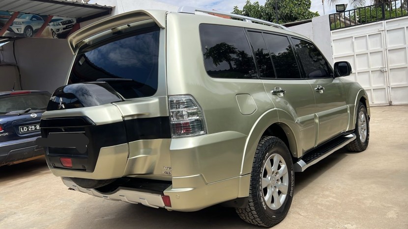 Venda MITSUBISHI PAJERO LIMPO FULL OPTION