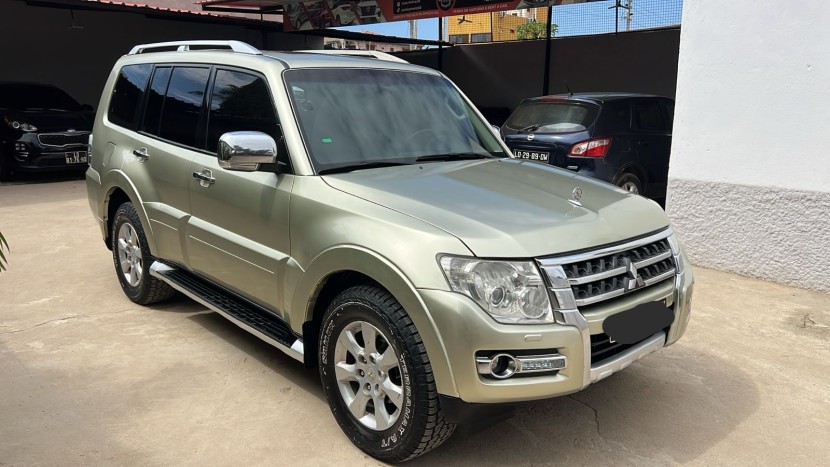 Venda MITSUBISHI PAJERO LIMPO FULL OPTION