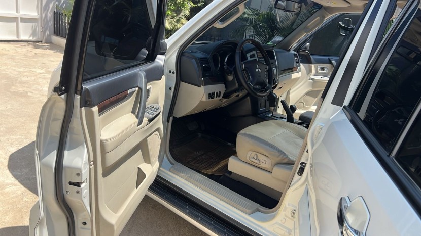 Venda MITSUBISHI PAJERO LIMPO FULL OPTION