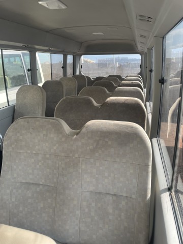 Venda DOIS AUTOCARROS TOYOTA COASTER SEMI NOVOS