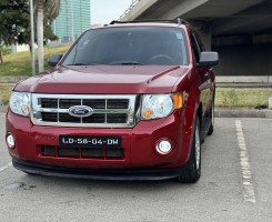 A venda Ford escape impecável