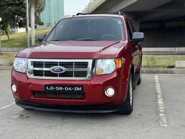 Venda Ford escape impecável