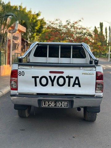 Venda TOYOTA HILUX