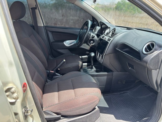 Venda Ford figo limpo