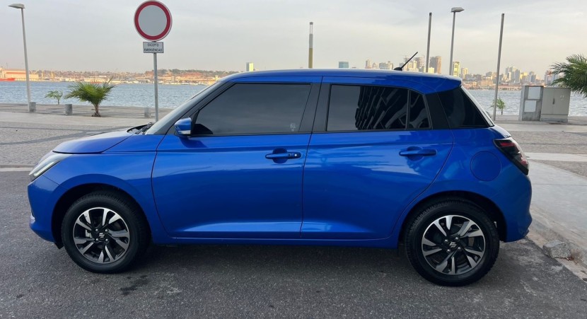 Venda SUZUKI SWIFT 2025 FULL OPTION - NOVO