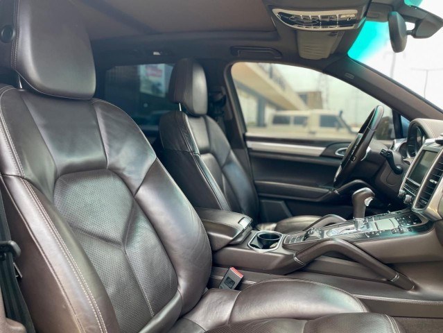 Venda PORSCHE CAYENNE S | V8