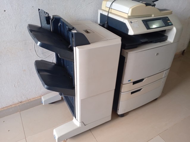 Venda Impressora HP Colo LaserJet CM6040 MFP