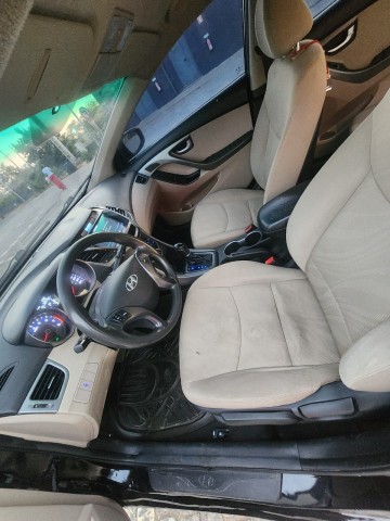 Venda HYUNDAI ELANTRA