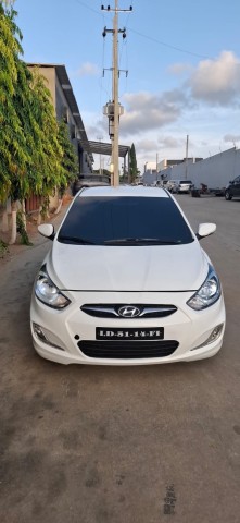 Venda HYUNDAI ACCENT