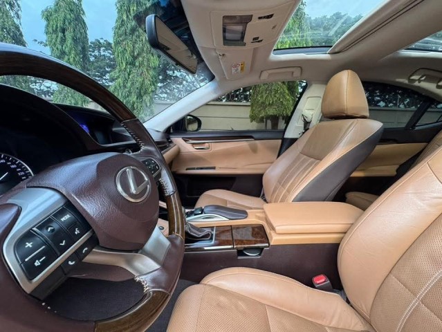 Venda LEXUS ES - 350