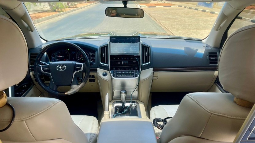 Venda TOYOTA LAND CRUISER VX.S | GENUÍNO