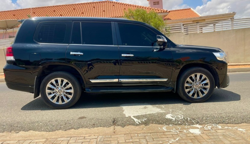 Venda TOYOTA LAND CRUISER VX.S | GENUÍNO