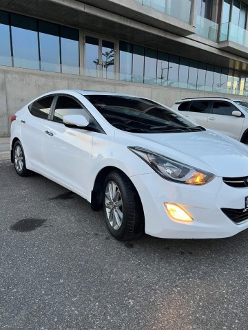 Venda HYUNDAI ELANTRA