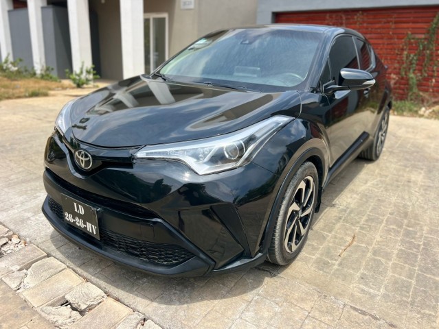 Venda TOYOTA C-HR