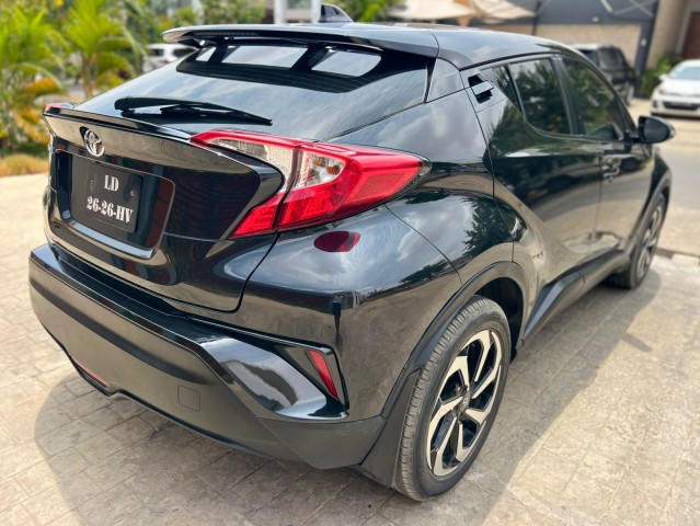 Venda TOYOTA C-HR