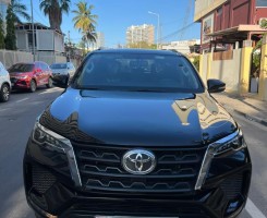 A venda TOYOTA FORTUNER | SR5