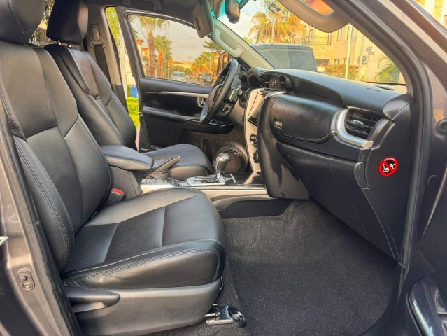 Venda TOYOTA FORTUNER