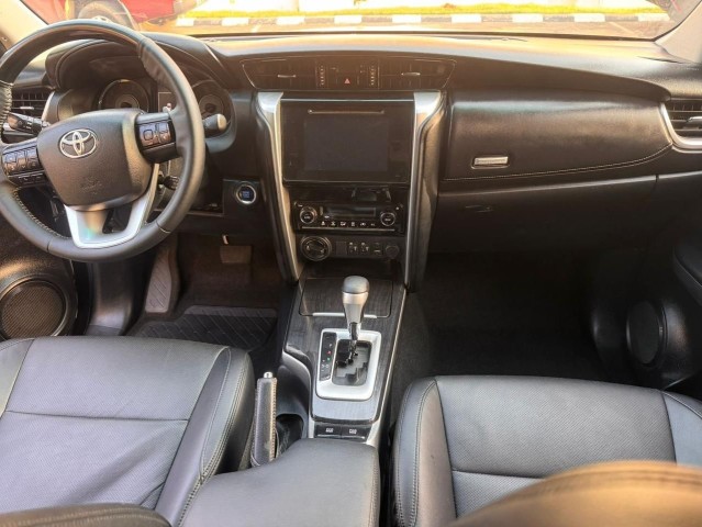 Venda TOYOTA FORTUNER