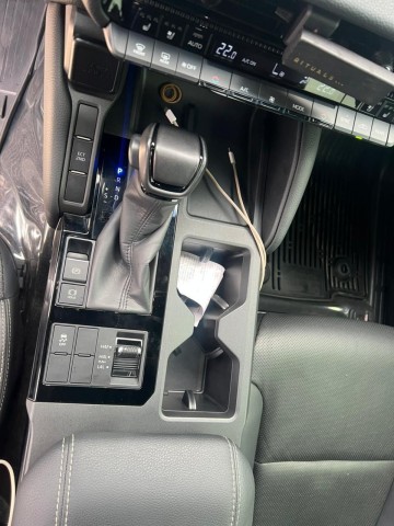 Venda TOYOTA LC PRADO ADVENTURE | LAST EDITION