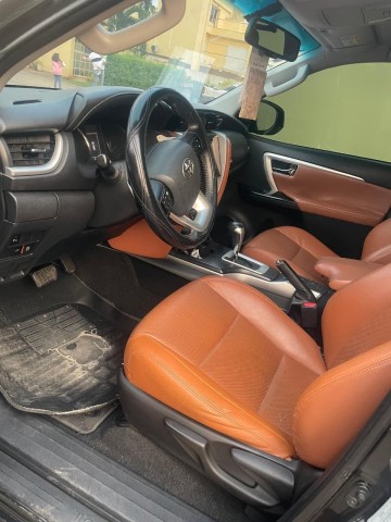 Venda TOYOTA FORTUNER