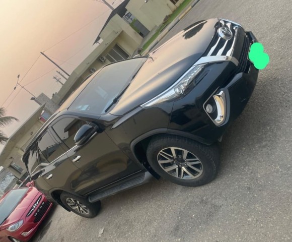 Venda TOYOTA FORTUNER