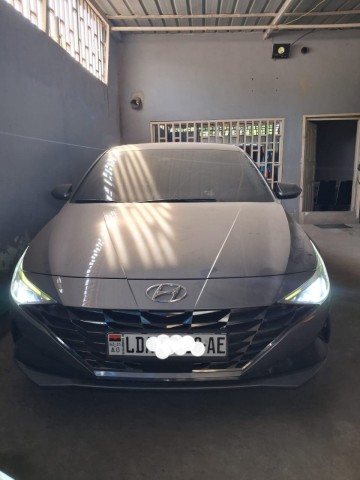 Venda HYUNDAI ELANTRA