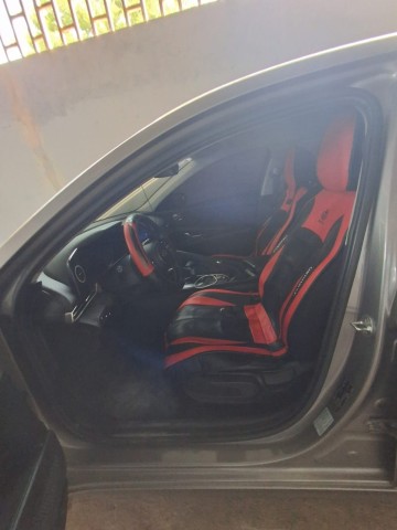 Venda HYUNDAI ELANTRA