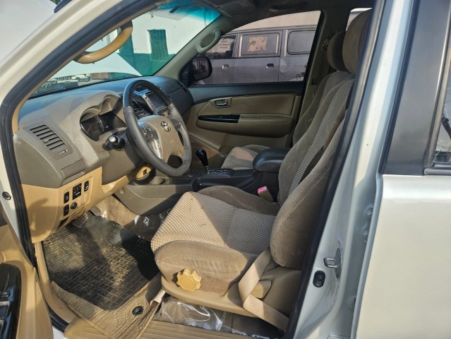 Venda TOYOTA FORTUNER (V6)