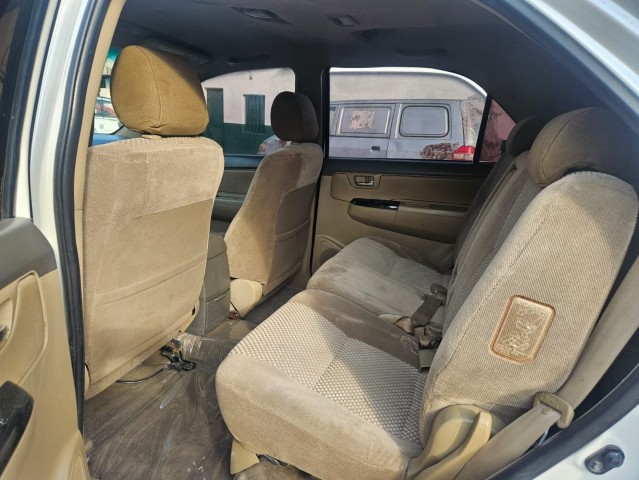 Venda TOYOTA FORTUNER (V6)