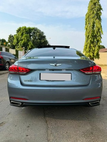 Venda HYUNDAI GENESIS