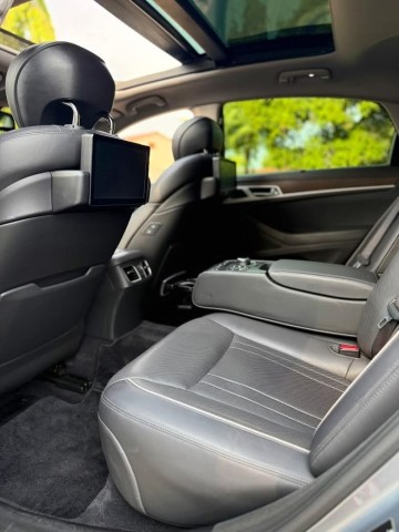 Venda HYUNDAI GENESIS