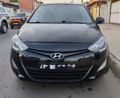 A venda HYUNDAI i20 LIMPO SÉRIE E