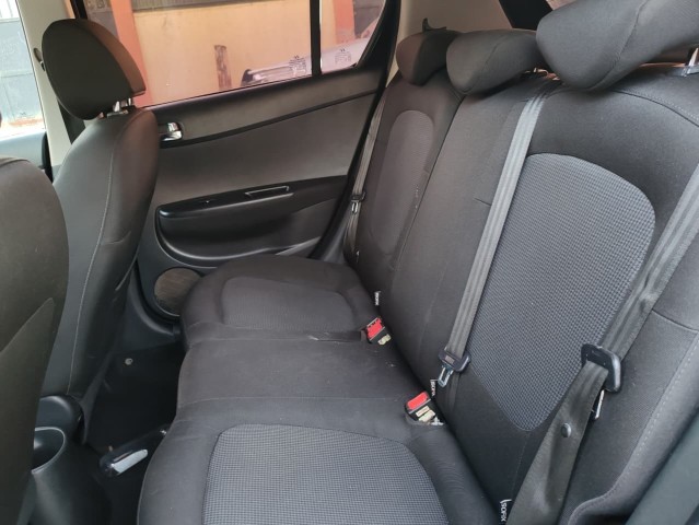Venda HYUNDAI i20 LIMPO SÉRIE E