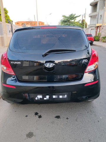 Venda HYUNDAI i20 LIMPO SÉRIE E