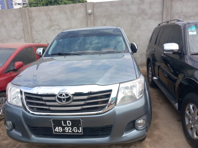 Venda Vendo a minha hilux gasolina manual