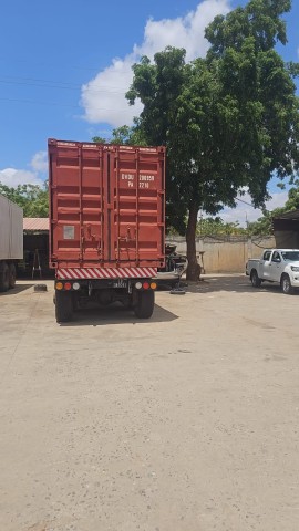 Venda Venda de Camião com contentor